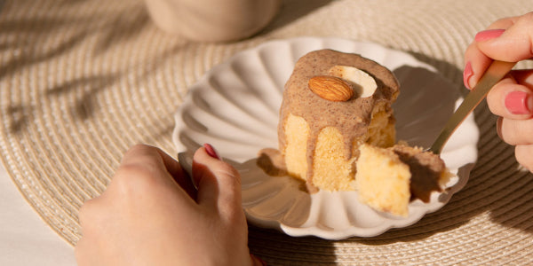 Tortino con crema alle nocciole