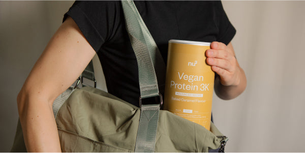 Clean Vegan Protein 3K in una borsa della palestra